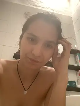 Bella still online show from 03-19-25, 09:48