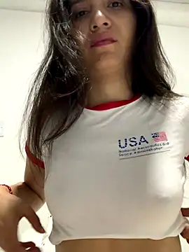 Bella still online show from 10-15-25, 01:11