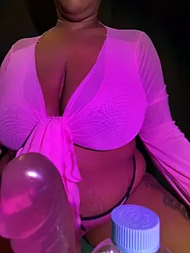 xoxoHotCoCo online show from 01-21-25, 04:10