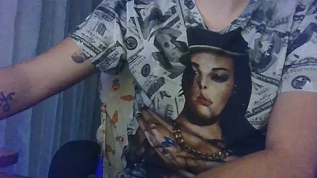 Snapshot of HunterOnBoobs chatting on 09-30-25, 09:09 HunterOnBoobs online show from 09-30-25, 09:09