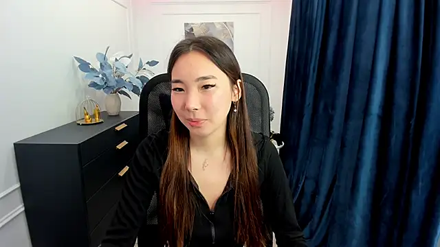 AnnaReyla online show from 09-21-25, 04:58