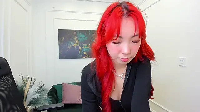 AnnaReyla online show from 04-30-26, 05:36