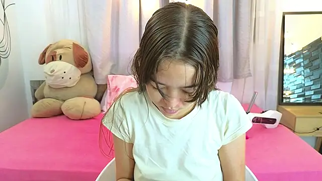 SERAFINA  online show from 11-27-25, 12:29