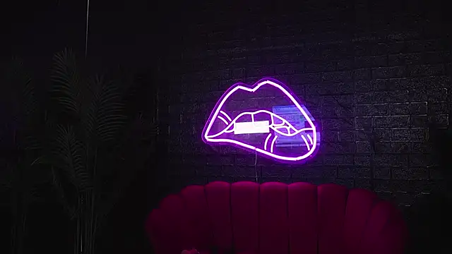 Annabellerise online show from 09-17-25, 04:14