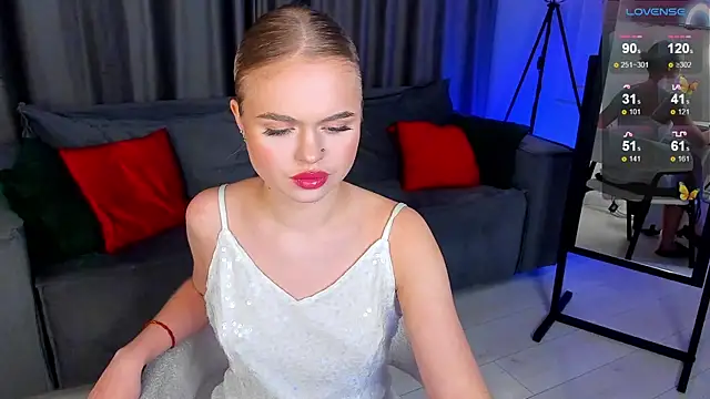 MilaFink online show from 02-10-25, 01:33