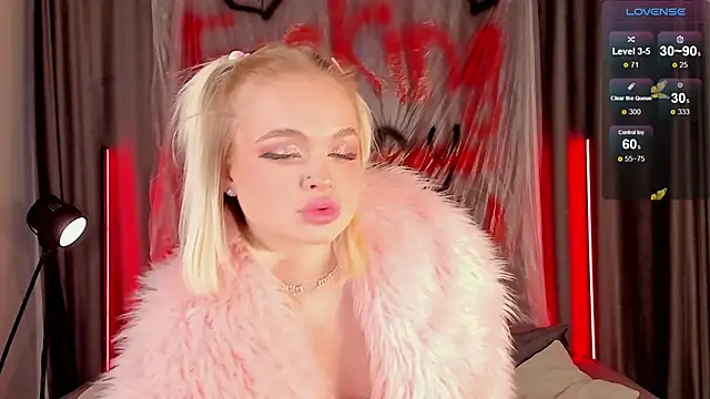 MilaFink online show from 02-15-25, 01:49