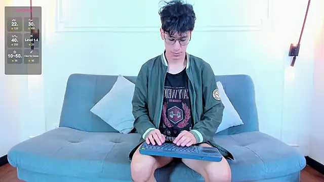 Cum hunters online show from 10-28-25, 05:44