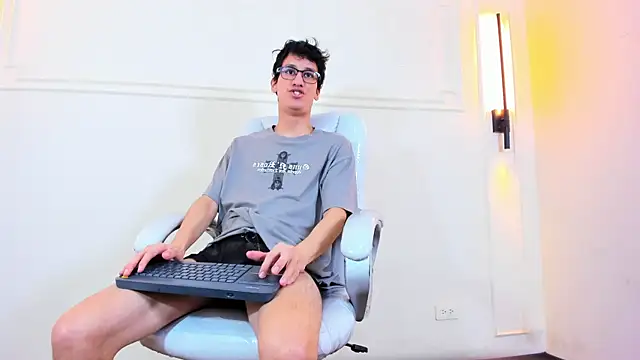 Cum hunters online show from 05-08-26, 03:12