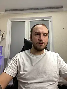 Snapshot of _XxX-XxX_ chatting on 03-04-25, 09:32 XxX-XxX online show from 03-04-25, 09:32