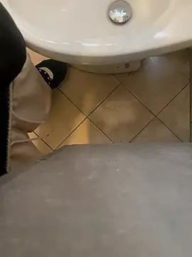 Snapshot of Oky457 chatting on 03-22-26, 03:48 Oky457 online show from 03-22-26, 03:48