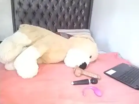 Chandy012 online show from 04-10-26, 02:33