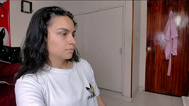 Canelitalove online show from 02-04-25, 07:44