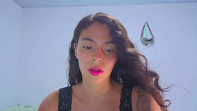 lana roman online show from 06-25-26, 02:33