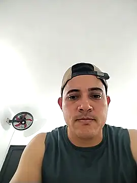 Snapshot of Josejotacamargo chatting on 10-30-25, 11:27 Josejotacamargo online show from 10-30-25, 11:27