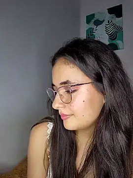 baaby-miiaa online show from 03-18-25, 09:42