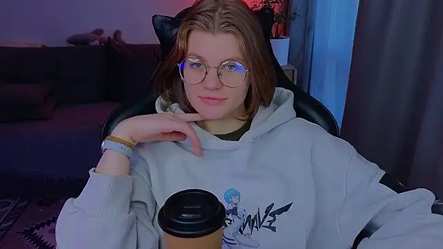 Snapshot of _JessieVibes chatting on 02-18-26, 02:35 JessieVibes online show from 02-18-26, 02:35