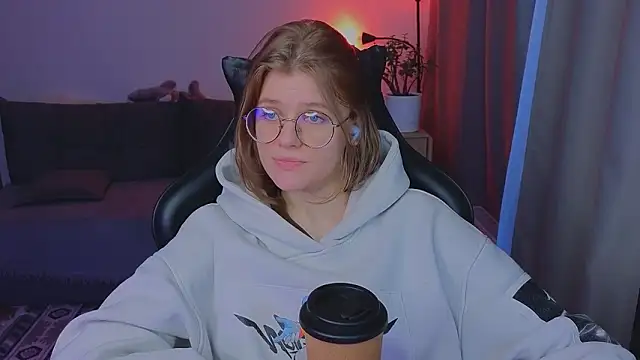 Snapshot of _JessieVibes chatting on 02-20-26, 02:28 JessieVibes online show from 02-20-26, 02:28