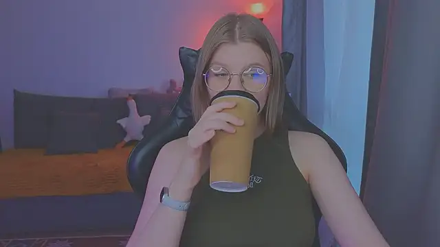 Snapshot of _JessieVibes chatting on 03-17-26, 02:53 JessieVibes online show from 03-17-26, 02:53