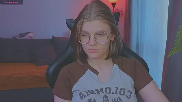 Snapshot of _JessieVibes chatting on 03-22-26, 03:04 JessieVibes online show from 03-22-26, 03:04