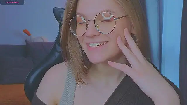 Snapshot of _JessieVibes chatting on 03-24-26, 01:05 JessieVibes online show from 03-24-26, 01:05