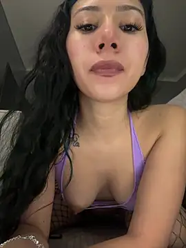 emilyslut2005 online show from 01-24-25, 02:39