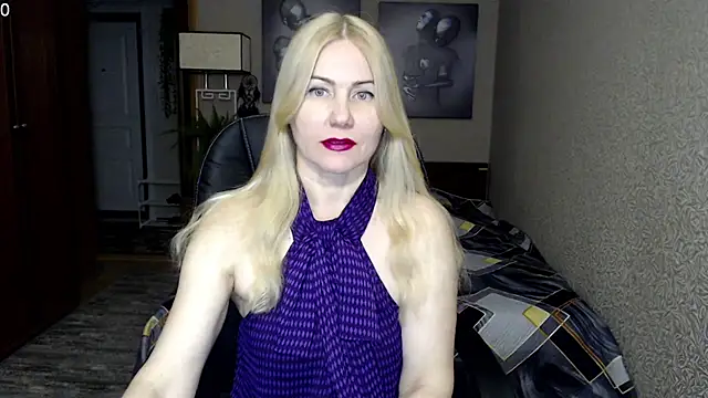 Snapshot of _Mire11a69 chatting on 02-14-25, 02:02 Mire11a69 online show from 02-14-25, 02:02