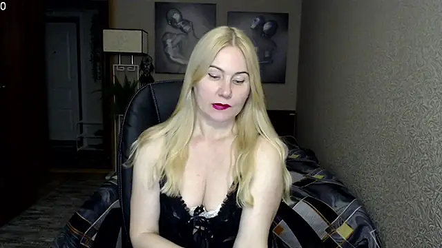 Snapshot of _Mire11a69 chatting on 02-15-25, 05:28 Mire11a69 online show from 02-15-25, 05:28