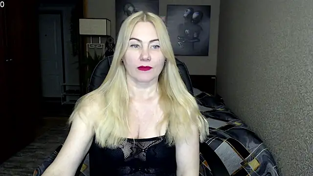 Snapshot of _Mire11a69 chatting on 02-24-25, 02:58 Mire11a69 online show from 02-24-25, 02:58