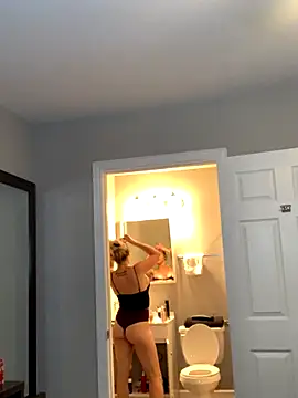 Snapshot of 1fun_one chatting on 11-10-25, 01:26 1fun one online show from 11-10-25, 01:26