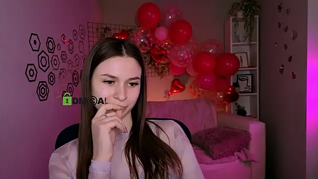 flora ri online show from 02-11-26, 02:44