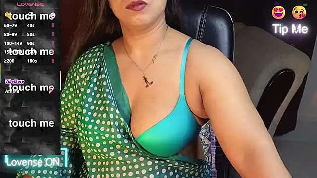 Snapshot of Bengali_Cute_Girl chatting on 04-15-26, 03:19 Bengali Cute Girl online show from 04-15-26, 03:19