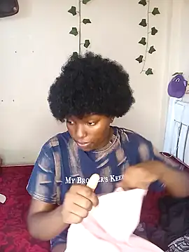 Snapshot of Vprettieeer chatting on 02-07-25, 11:45 Vprettieeer online show from 02-07-25, 11:45