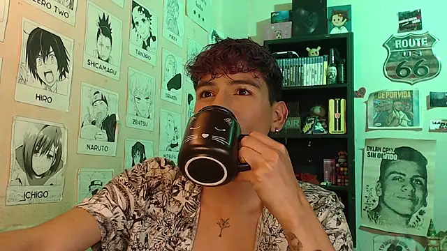 Snapshot of Mickey_Magic chatting on 02-21-25, 04:07 Mickey Magic online show from 02-21-25, 04:07