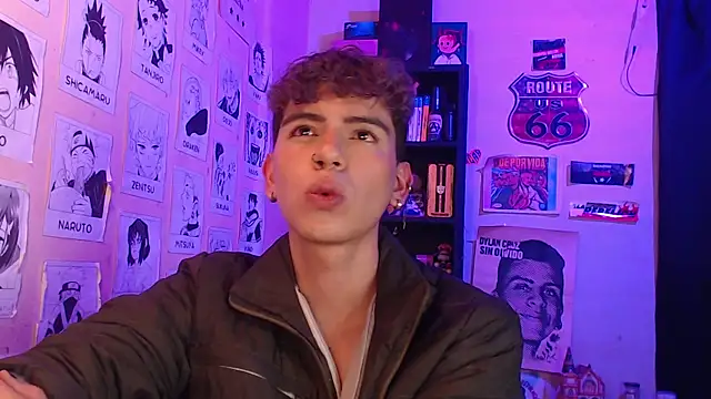 Snapshot of Mickey_Magic chatting on 02-21-25, 10:48 Mickey Magic online show from 02-21-25, 10:48