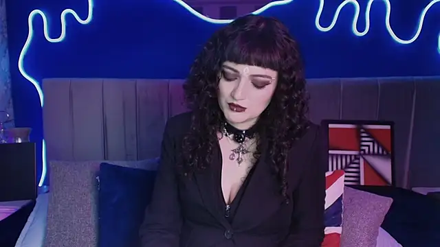 JeanneSabatier online show from 06-24-26, 07:13