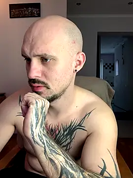 AssHunter4k online show from 12-17-25, 09:15