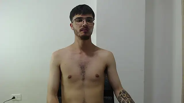 Aleex Miller online show from 09-20-25, 05:52