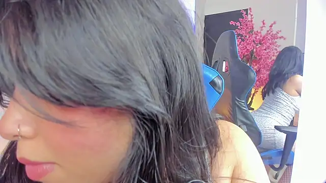 adarna13  online show from 10-06-25, 07:22