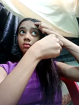 Snapshot of Zoe_Sweett18 chatting on 02-19-25, 12:33 Zoe Sweett18 online show from 02-19-25, 12:33