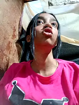 Snapshot of Zoe_Sweett18 chatting on 03-20-25, 10:51 Zoe Sweett18 online show from 03-20-25, 10:51
