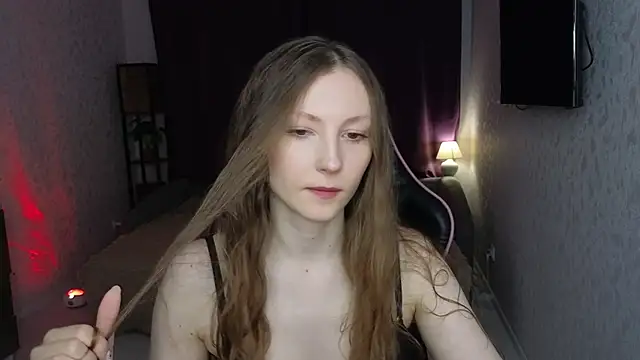 Snapshot of Sweeet_Lilit chatting on 04-25-26, 10:40 Sweeet Lilit online show from 04-25-26, 10:40