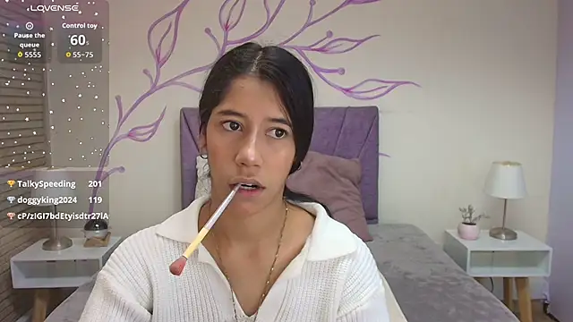 Connie Bell online show from 10-06-25, 08:39