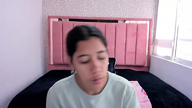 Connie Bell online show from 12-20-25, 07:43