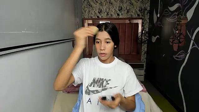 Connie Bell online show from 03-06-26, 08:16