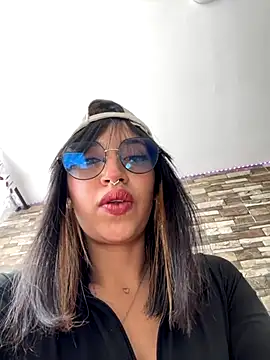 MiaFlamesxxx online show from 11-27-25, 02:52