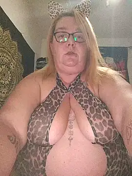 diosacurvy1984 online show from 11-09-25, 04:49