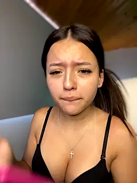 Sofia18 pinkk online show from 11-26-25, 07:59