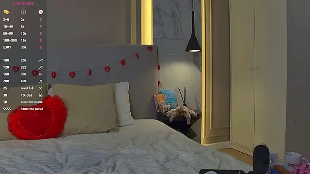 AmberShays online show from 02-15-25, 09:15