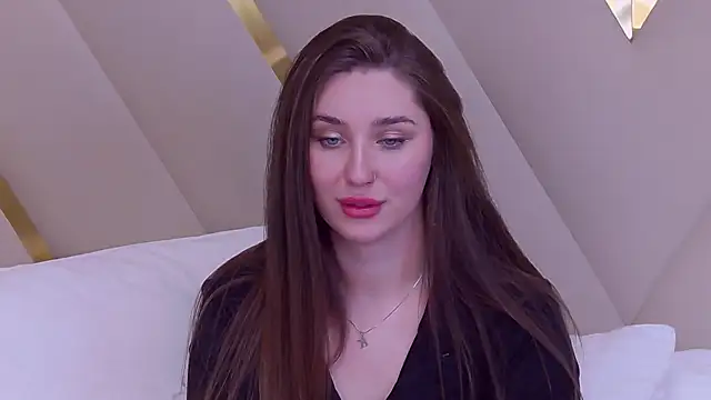 Snapshot of KiraBarlows chatting on 02-05-25, 12:31 KiraBarlows online show from 02-05-25, 12:31