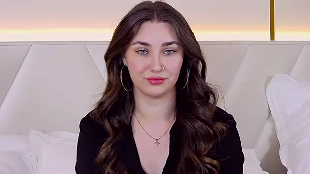 Snapshot of KiraBarlows chatting on 02-23-25, 04:39 KiraBarlows online show from 02-23-25, 04:39